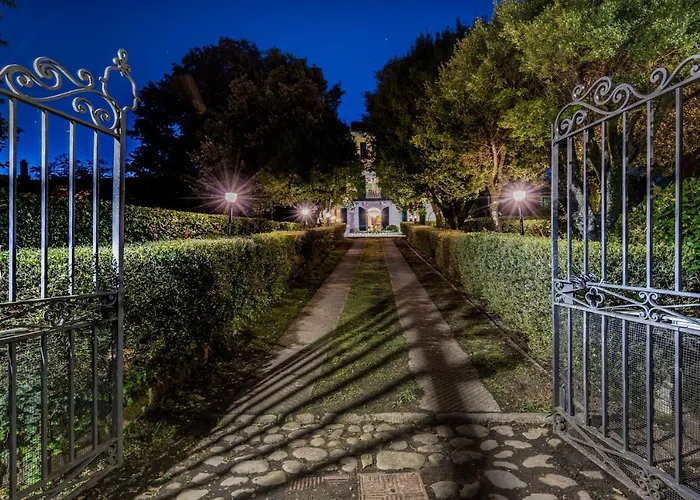 Ines Charme Near Lucca Villa *